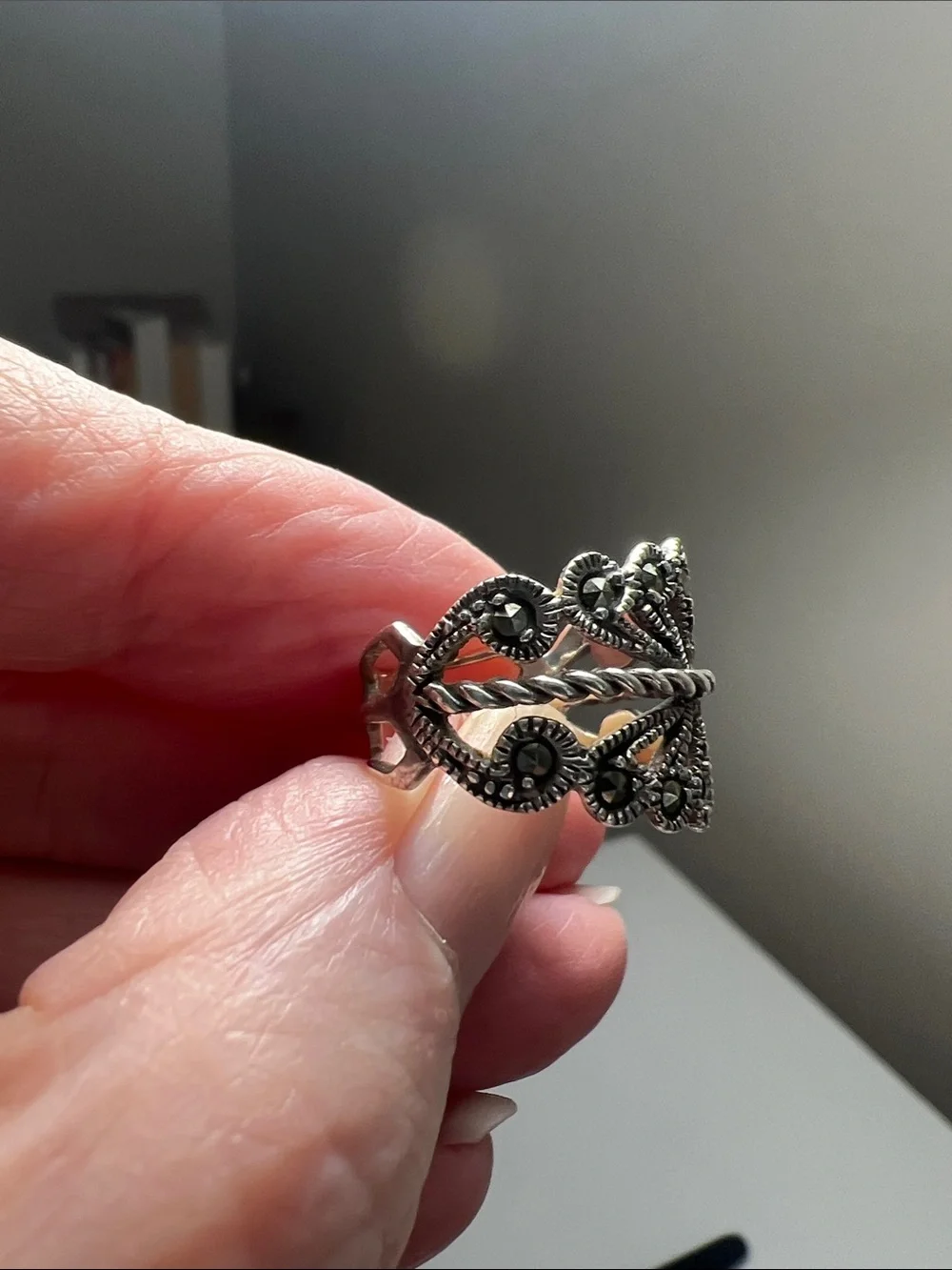 Intricate Silver-Tone Filigree Statement Ring - Vintage